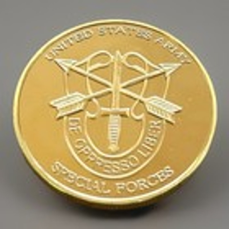 Department of Energy (DOE) Challenge Coin With Blue Velvet Case. Fast Shipping!