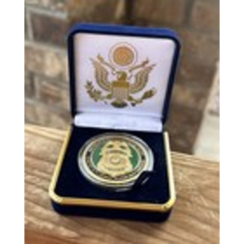 Department of Energy (DOE) Challenge Coin With Blue Velvet Case. Fast Shipping!