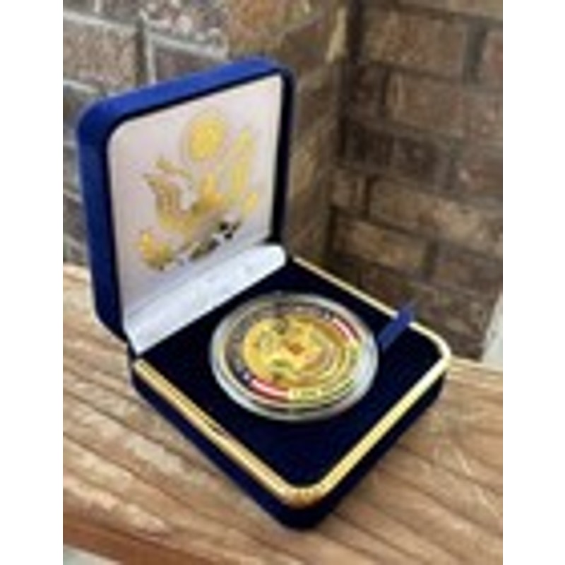 Department of Energy (DOE) Challenge Coin With Blue Velvet Case. Fast Shipping!