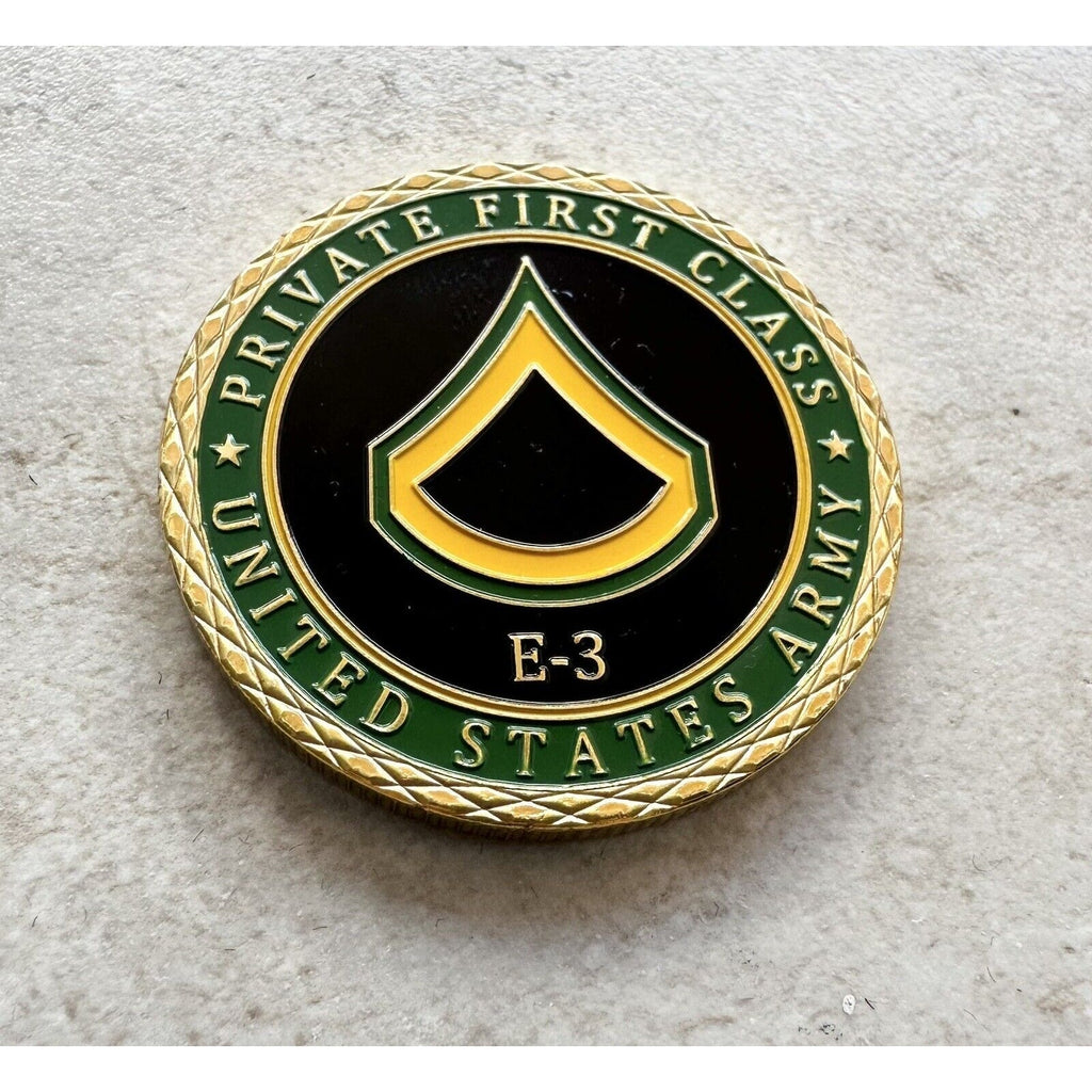 Us Army Private First Class E-3 Challenge Coin With Special Army Velvet Case