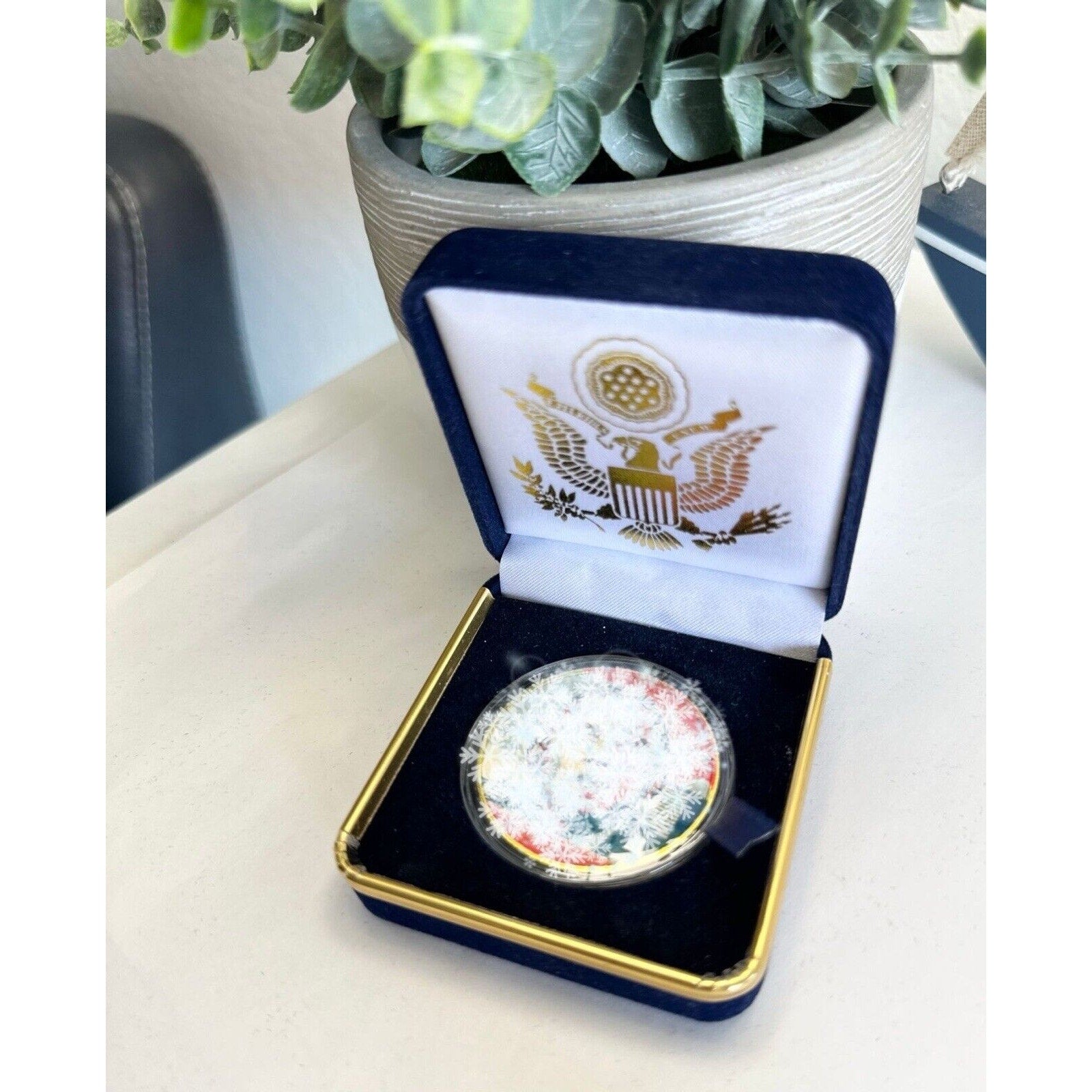 DOE US Department of ENERGY US Government Challenge Coin - With President Box