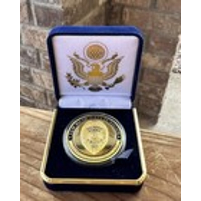 Department of Energy (DOE) Challenge Coin With Blue Velvet Case. Fast Shipping!
