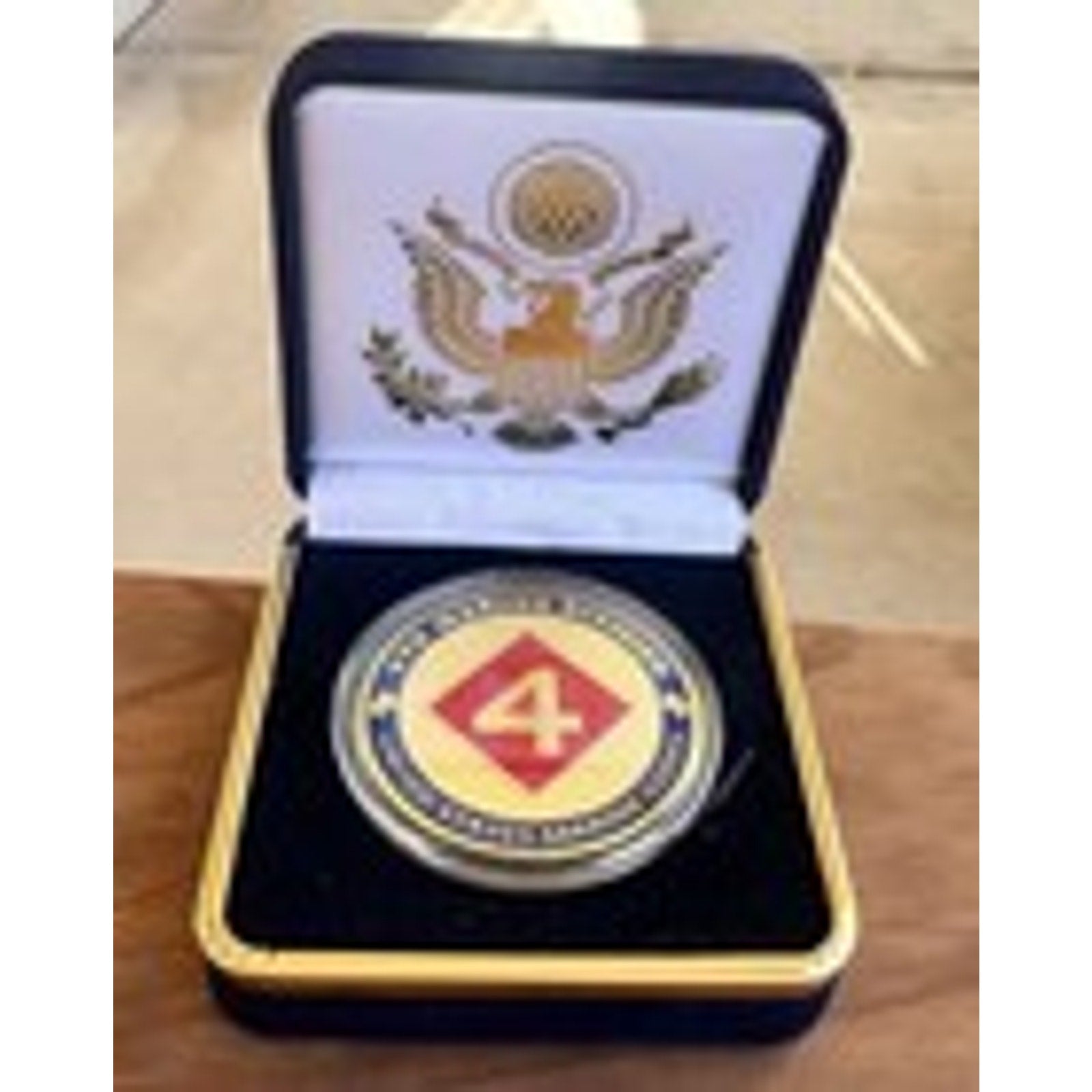 Copied - Us Marine Corps - 4th MARINE DIVISION Challenge Coin With Blue Velvet Case