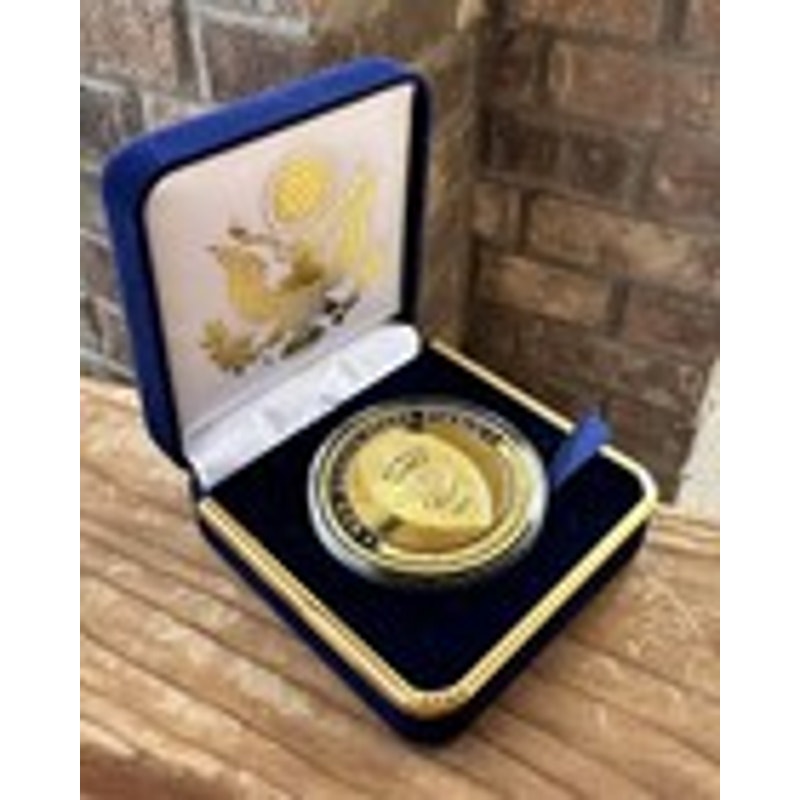 Department of Energy (DOE) Challenge Coin With Blue Velvet Case. Fast Shipping!