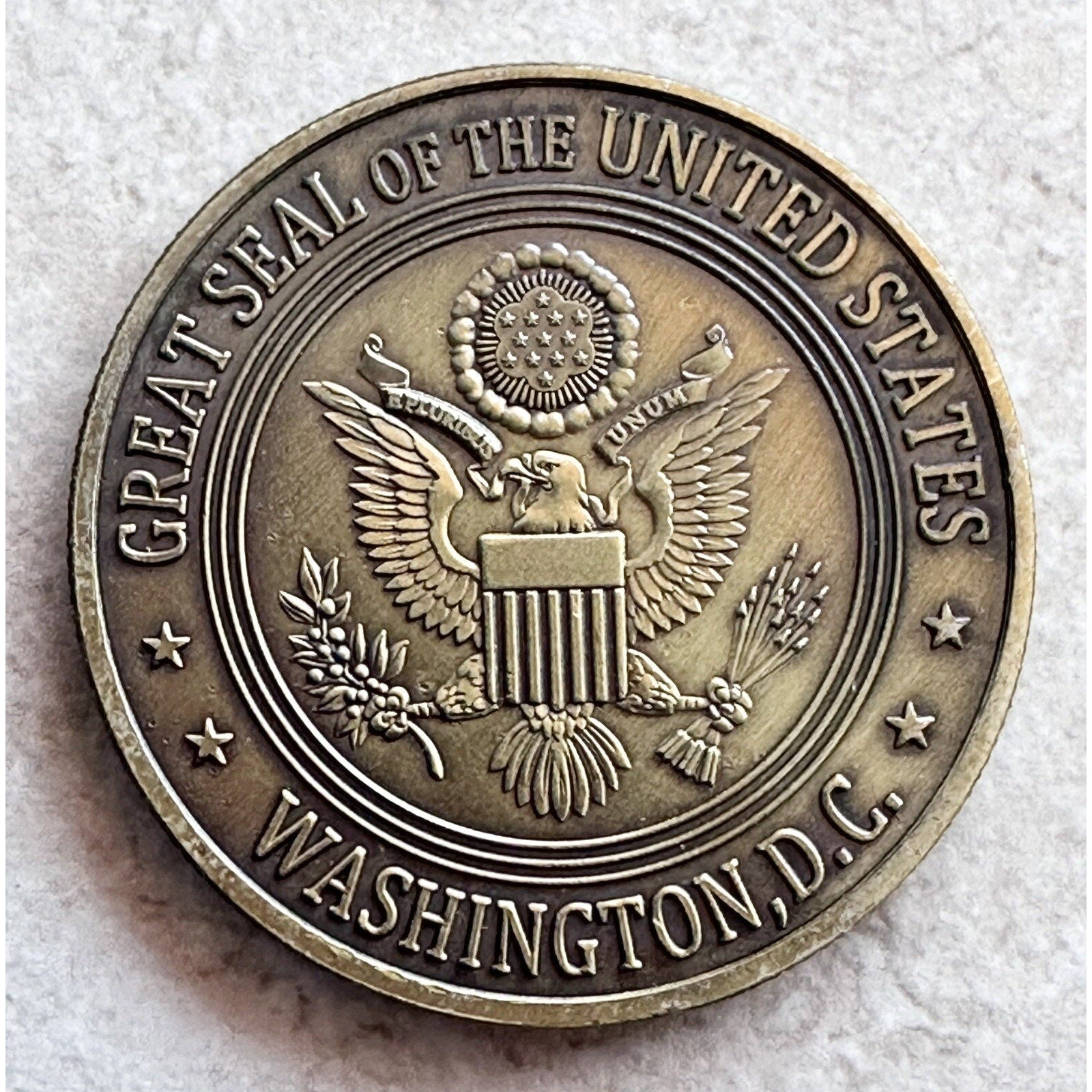 DOE US Department of ENERGY US Government Bronze Plated Coin W/ Retirement Award