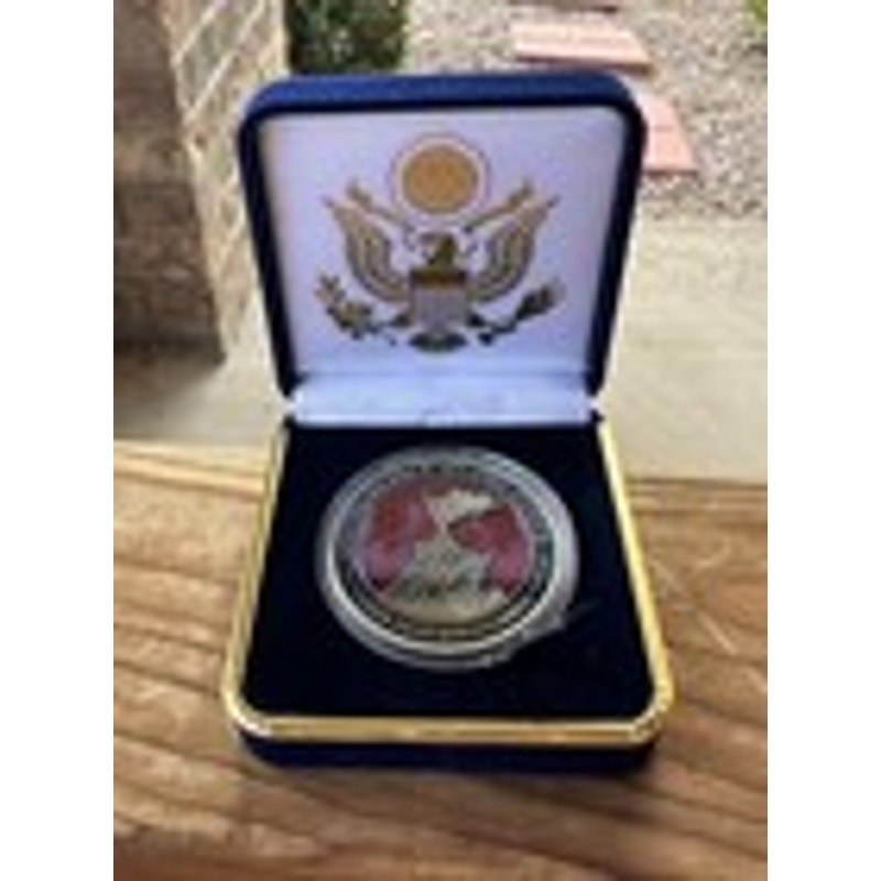 Department of Energy (DOE) Challenge Coin With Blue Velvet Case. Fast Shipping!