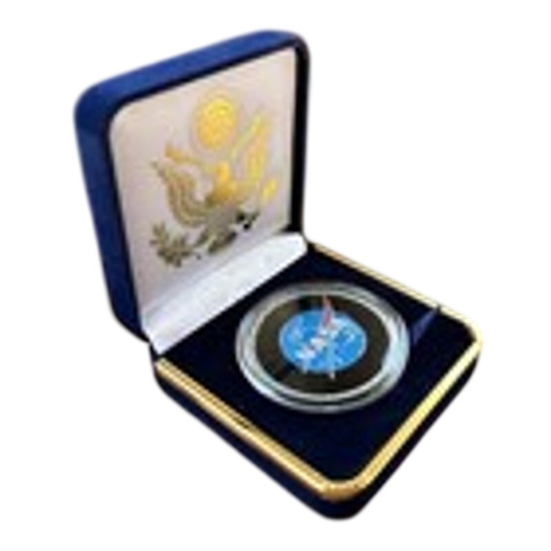 Department of Energy (DOE) Challenge Coin With Blue Velvet Case. Fast Shipping!