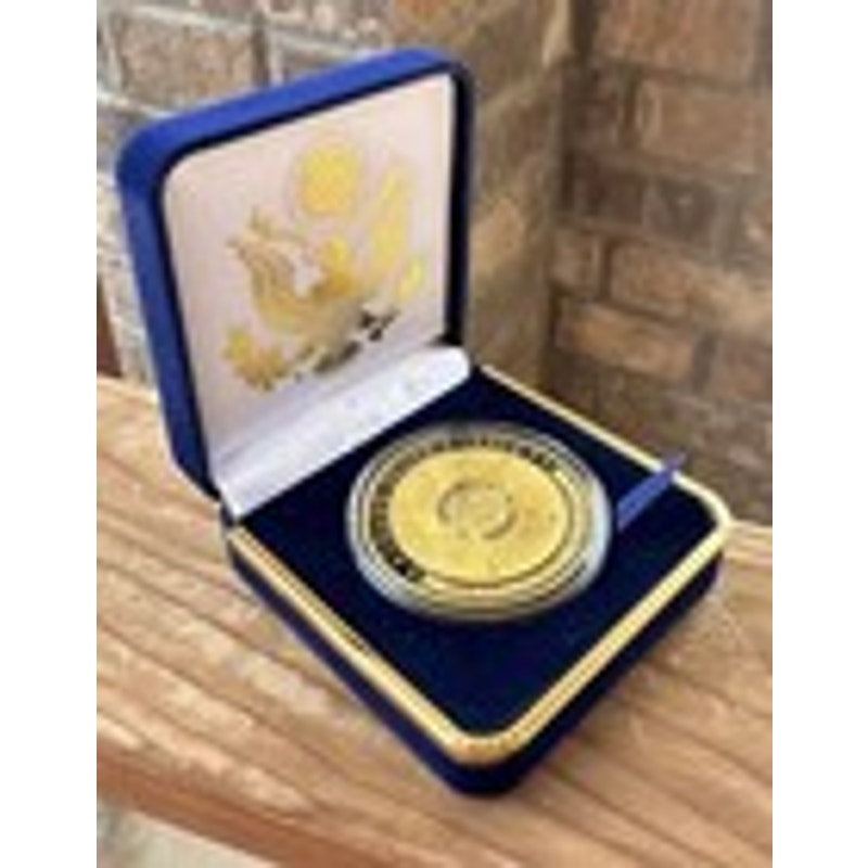 Department of Energy (DOE) Challenge Coin With Blue Velvet Case. Fast Shipping!