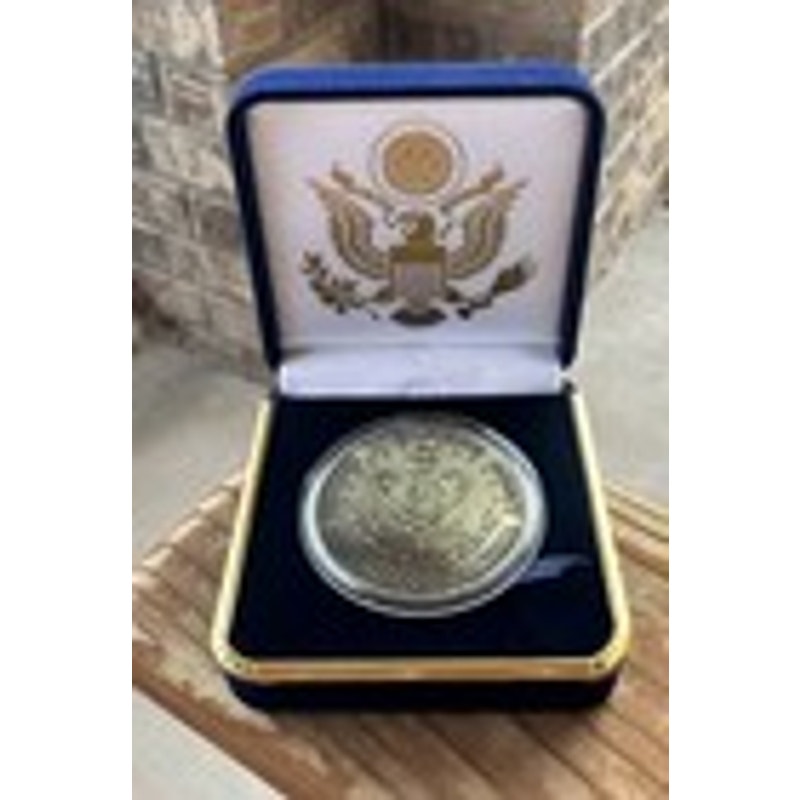 Department of Energy (DOE) Challenge Coin With Blue Velvet Case. Fast Shipping!