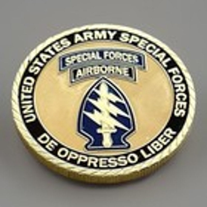 U.S. ARMY SPECIAL FORCES DE OPPRESSO LIBER CHALLENGE COIN KEYCHAIN