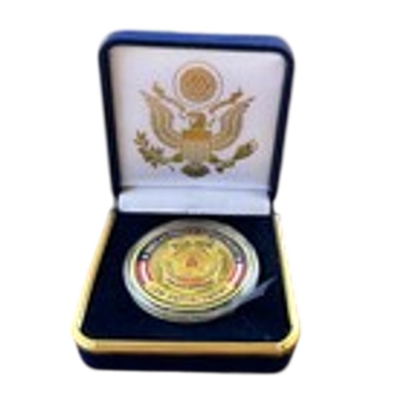 Department of Energy (DOE) Challenge Coin With Blue Velvet Case. Fast Shipping!