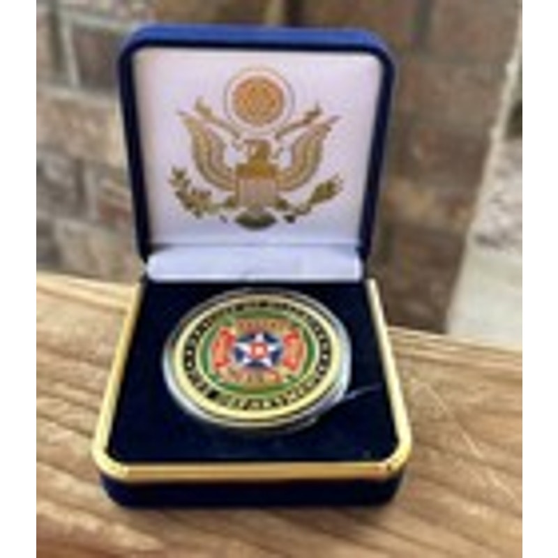 Department of Energy (DOE) Challenge Coin With Blue Velvet Case. Fast Shipping!