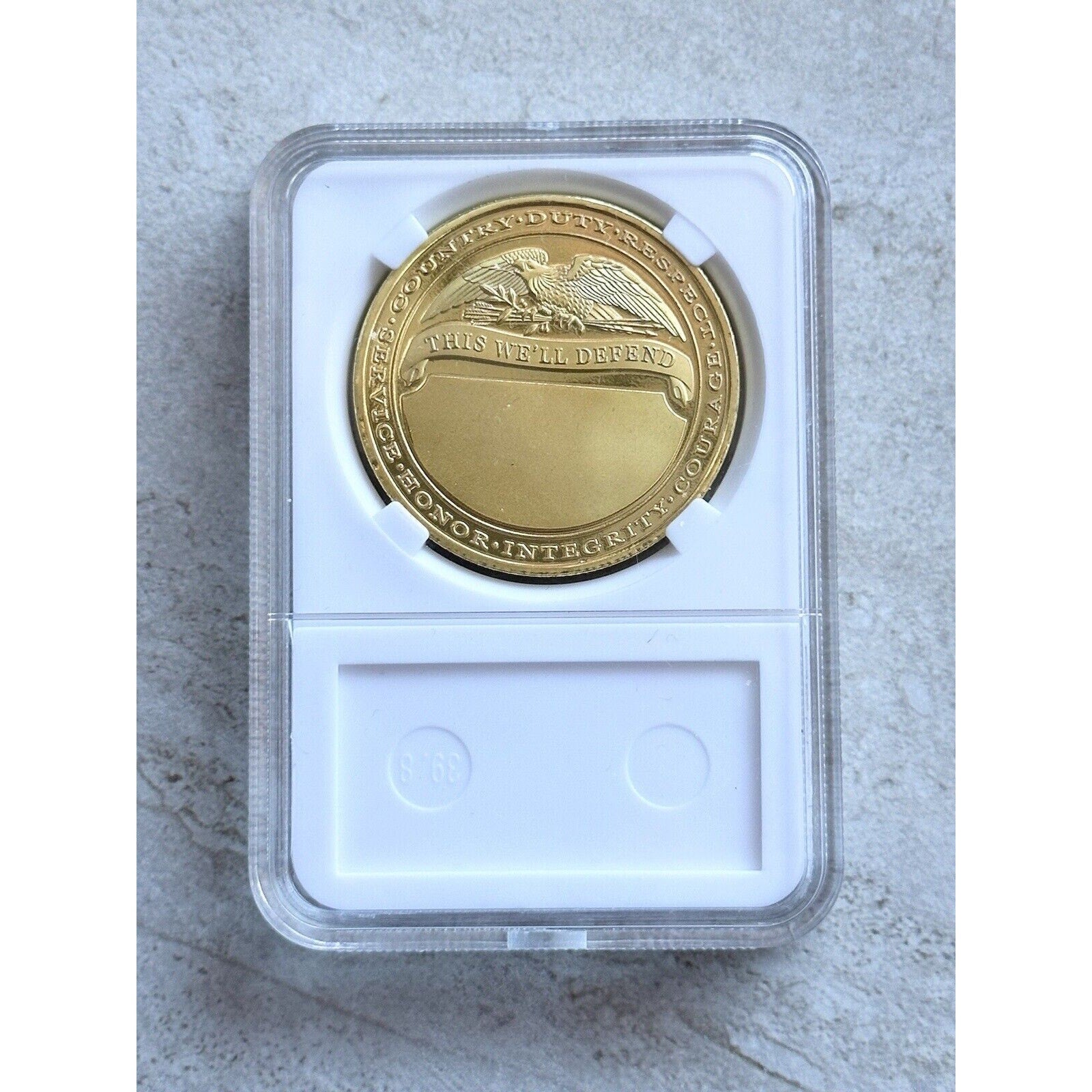 US ARMY INFANTRY Challenge Coin With Beautiful Case United We Stand