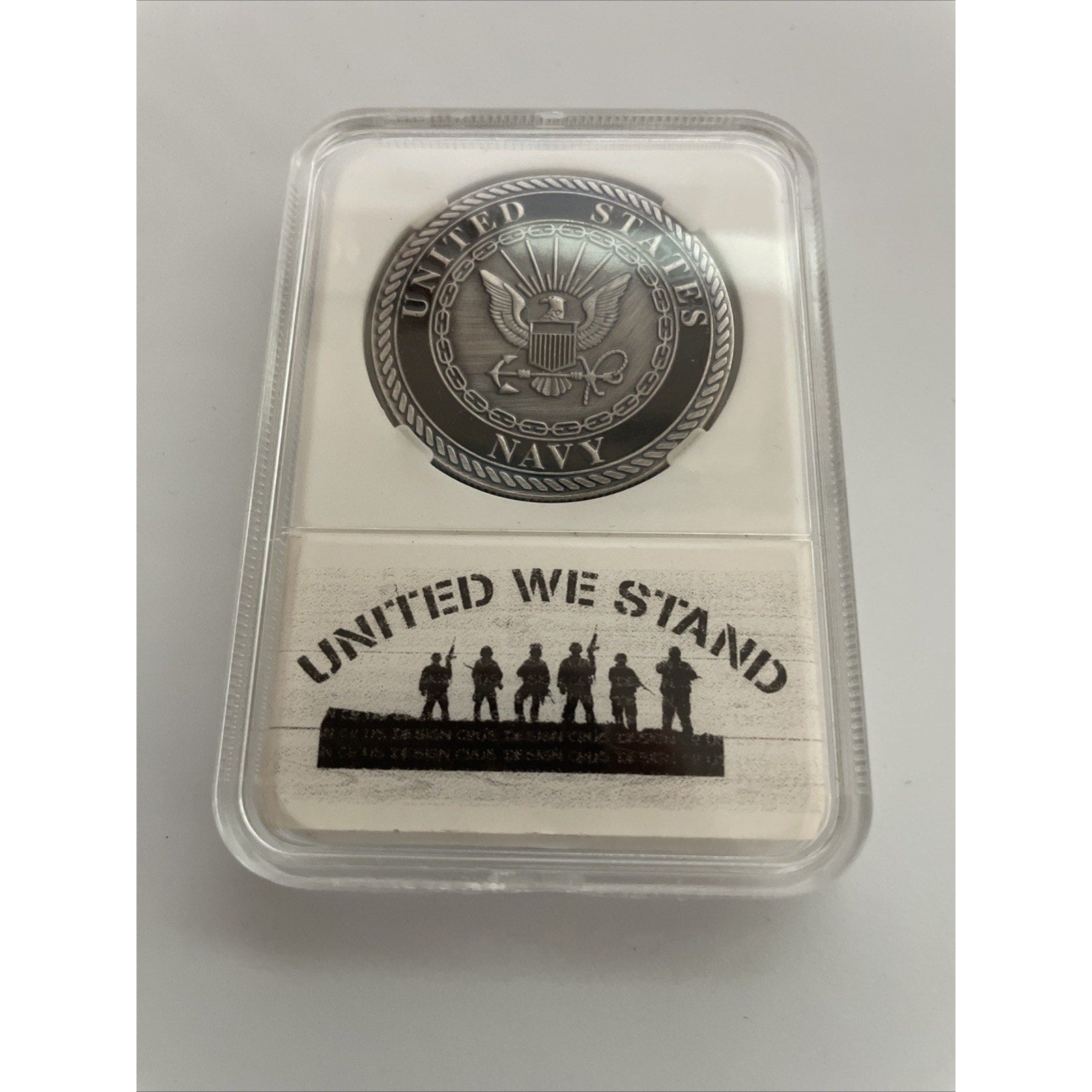 Us Navy Lieutenant 0-3 Coin w/ United We Stand Case