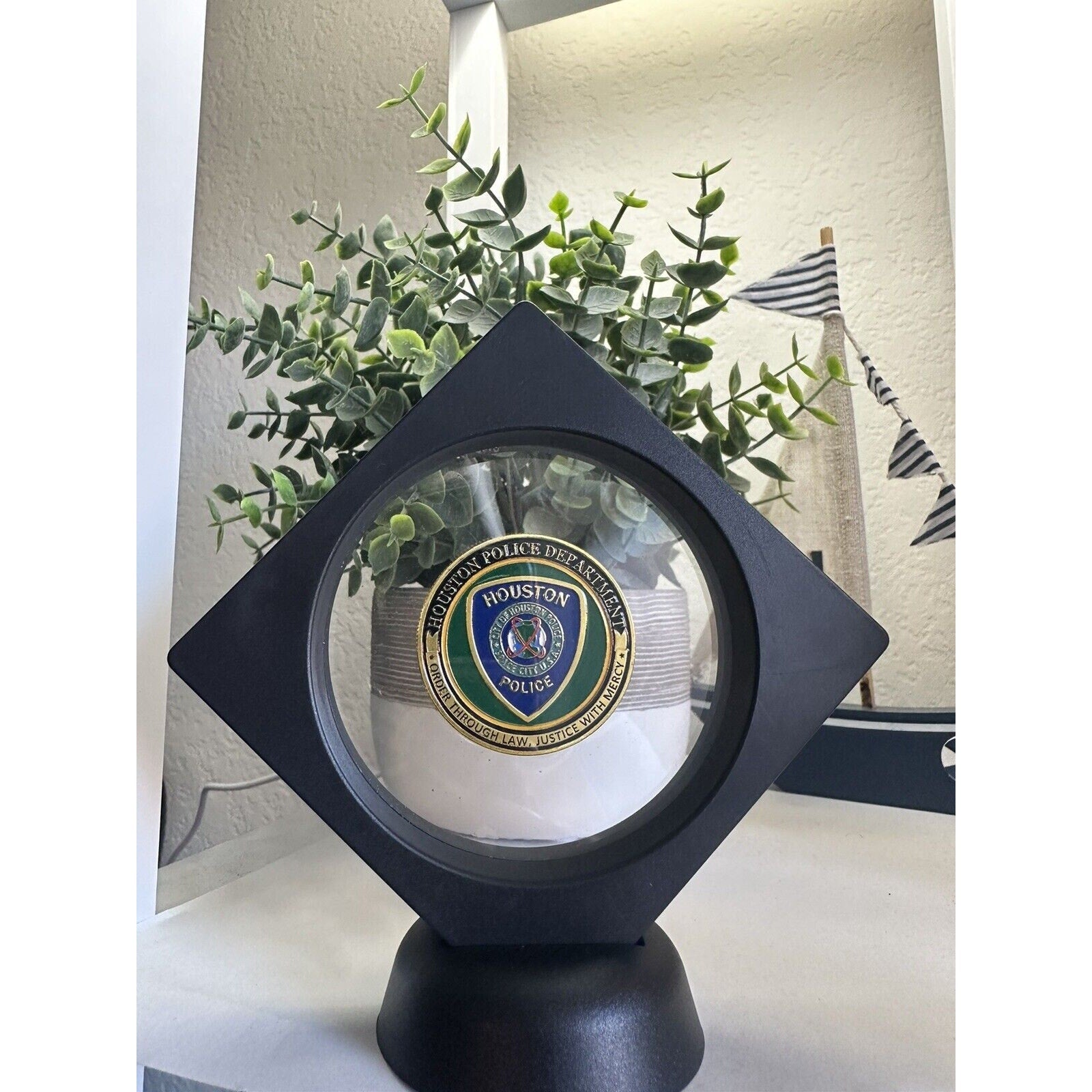 CITY OF HOUSTON Police Dept. Challenge Coin With Display Case