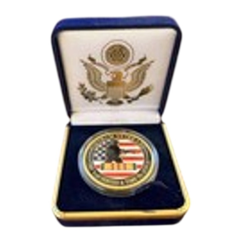 Department of Energy (DOE) Challenge Coin With Blue Velvet Case. Fast Shipping!