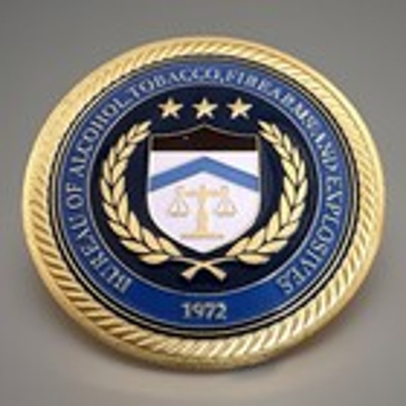 Department of Energy (DOE) Challenge Coin With Blue Velvet Case. Fast Shipping!