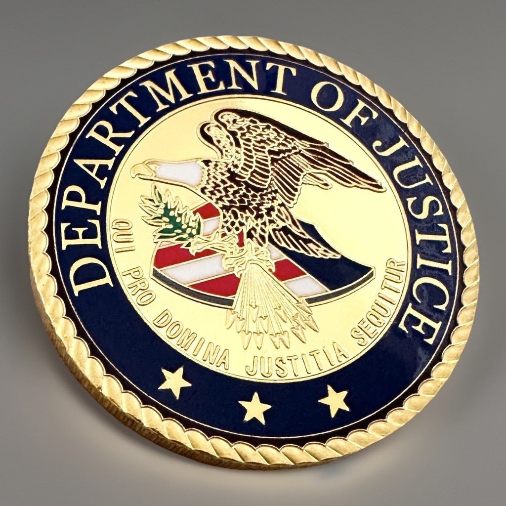 DOJ United States DEPARTMENT OF JUSTICE Challenge Coin With Blue Velvet Case