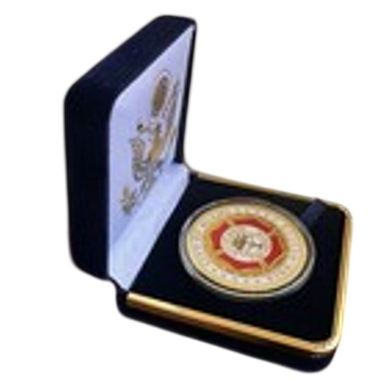 Department of Energy (DOE) Challenge Coin With Blue Velvet Case. Fast Shipping!