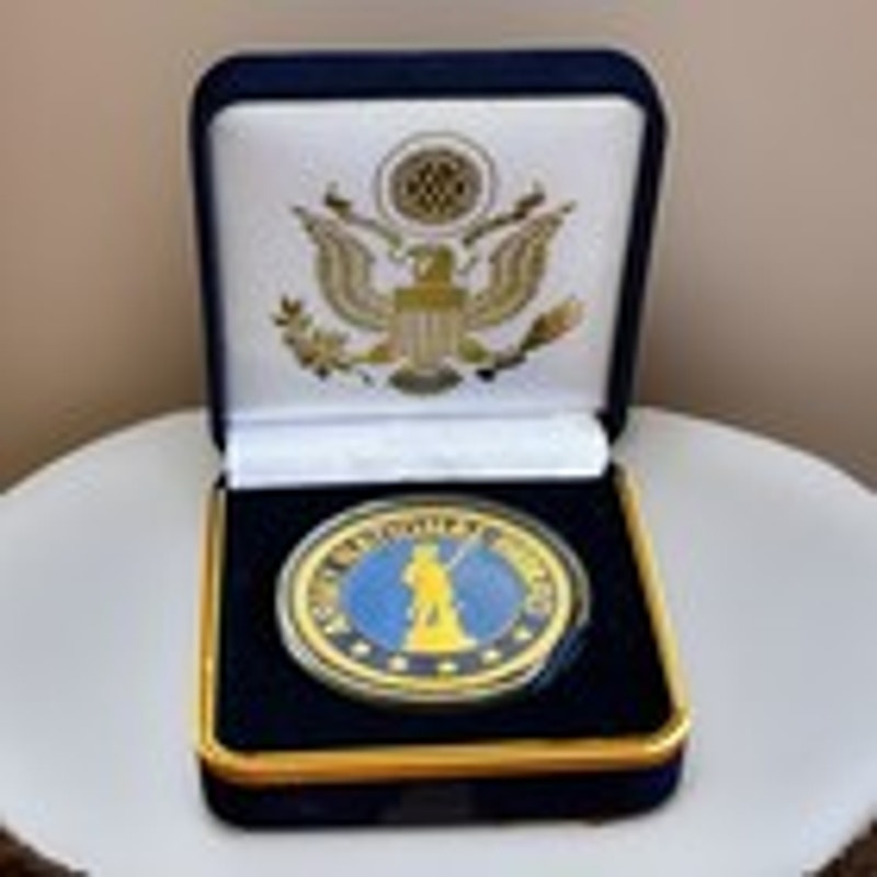 Department of Energy (DOE) Challenge Coin With Blue Velvet Case. Fast Shipping!