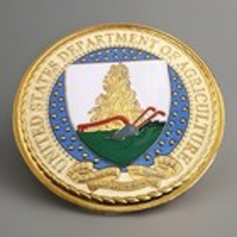 Department of Energy (DOE) Challenge Coin With Blue Velvet Case. Fast Shipping!