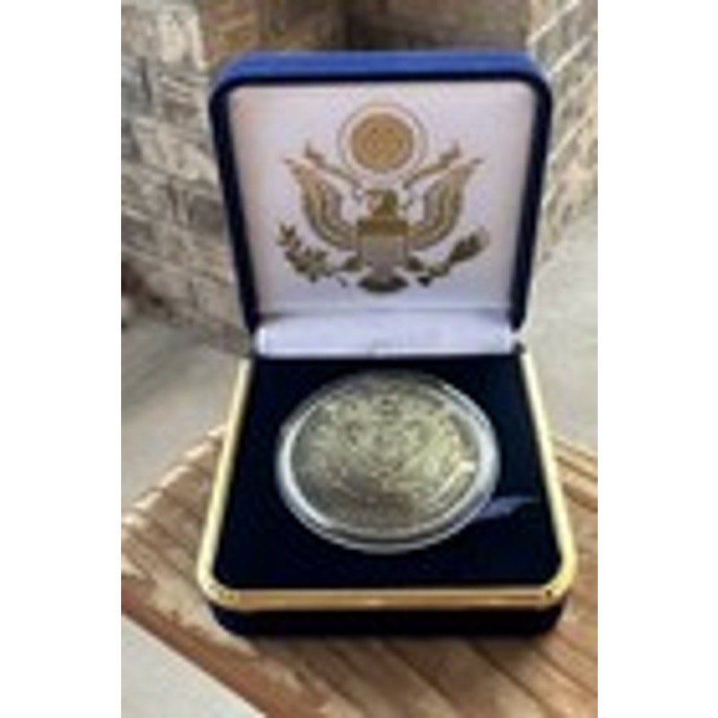 Department of Energy (DOE) Challenge Coin With Blue Velvet Case. Fast Shipping!