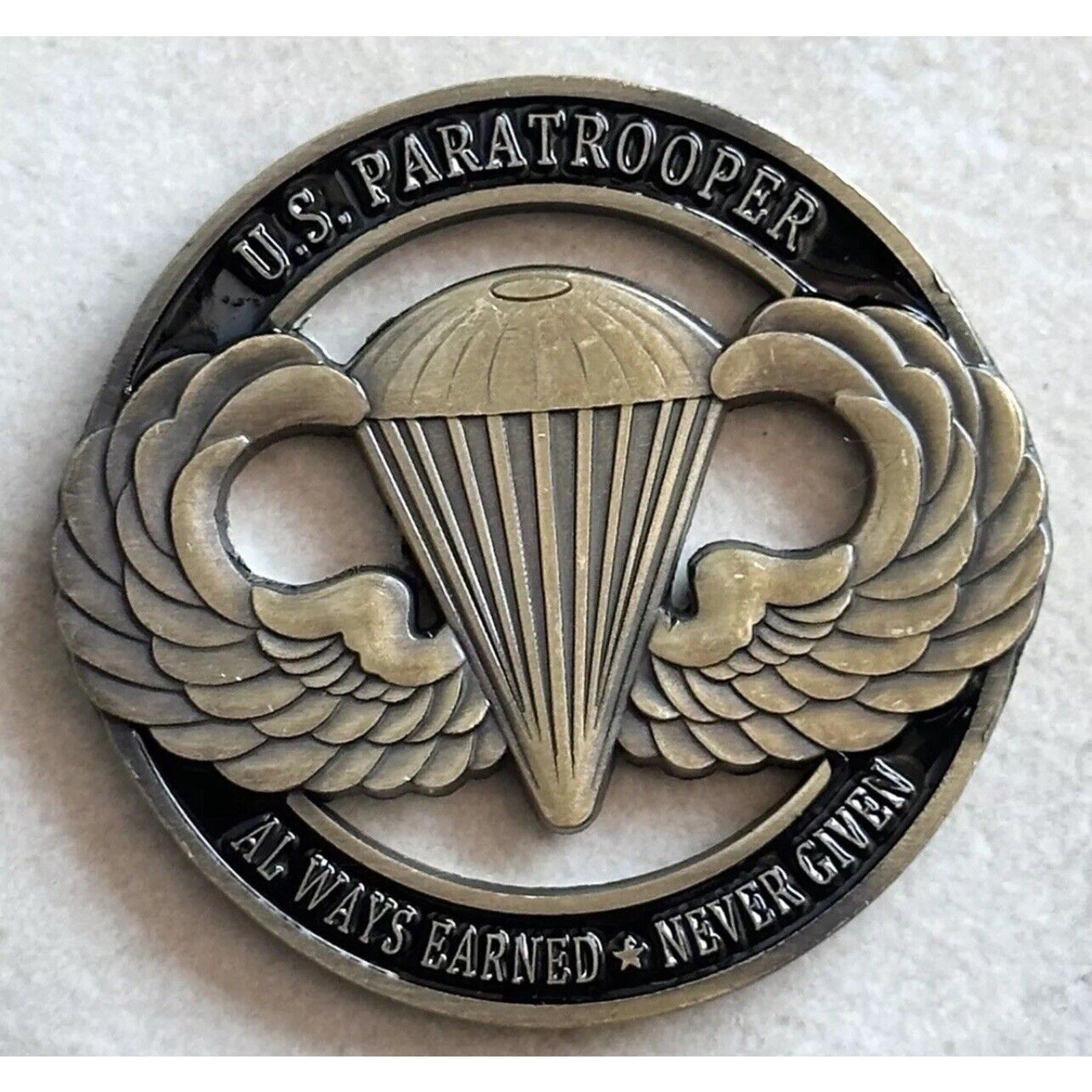 2pcs Army Rank Captain O-3 And 82nd Airborne Wings CHALLENGE COINS