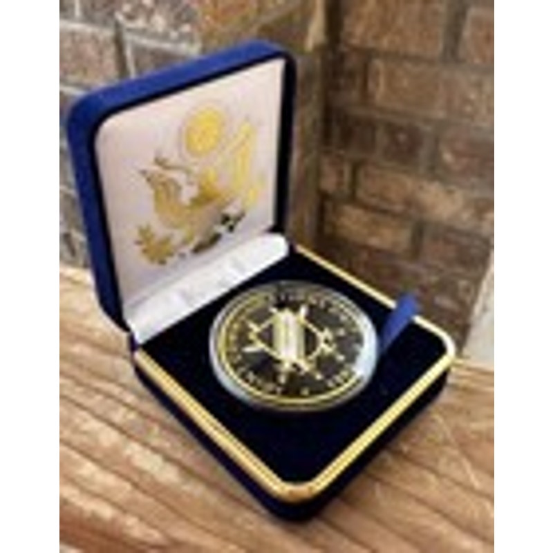 Department of Energy (DOE) Challenge Coin With Blue Velvet Case. Fast Shipping!
