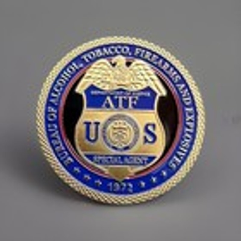 Department of Energy (DOE) Challenge Coin With Blue Velvet Case. Fast Shipping!