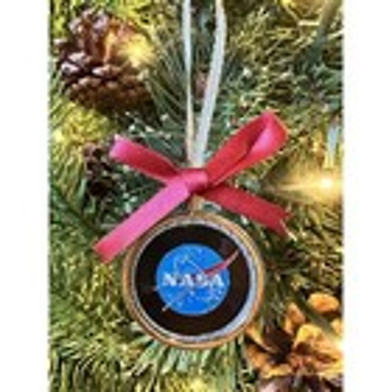 NATIONAL AERONAUTICS & SPACE ADMINISTRATION 'NASA' Challenge Coin Ornament