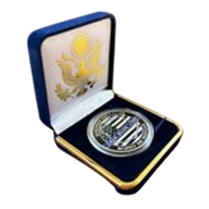Department of Energy (DOE) Challenge Coin With Blue Velvet Case. Fast Shipping!
