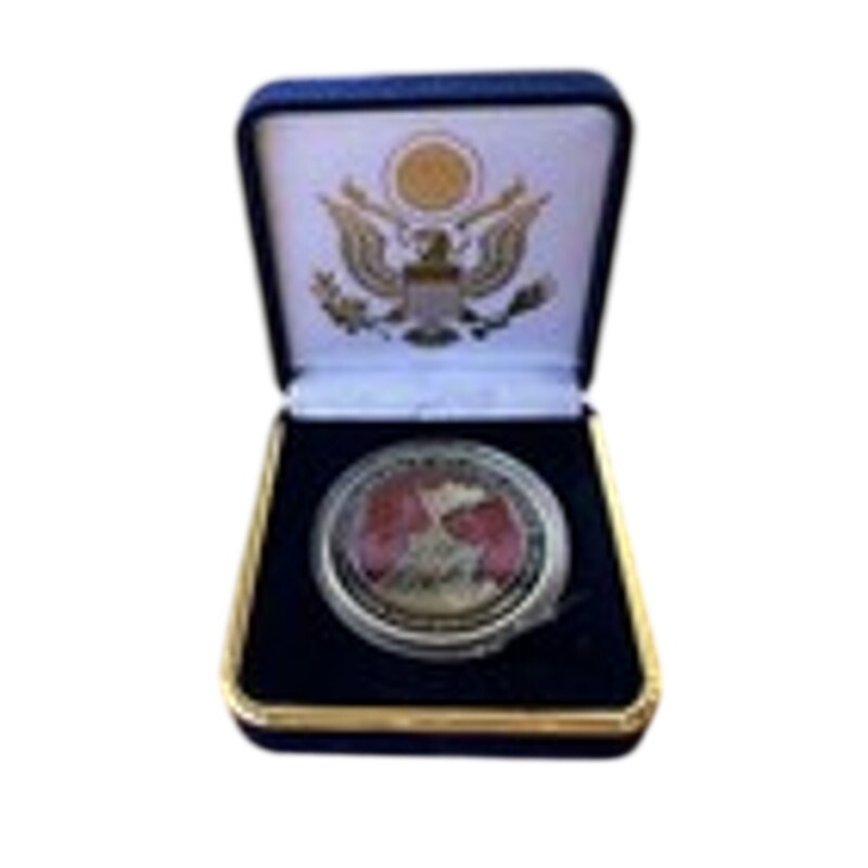 Department of Energy (DOE) Challenge Coin With Blue Velvet Case. Fast Shipping!