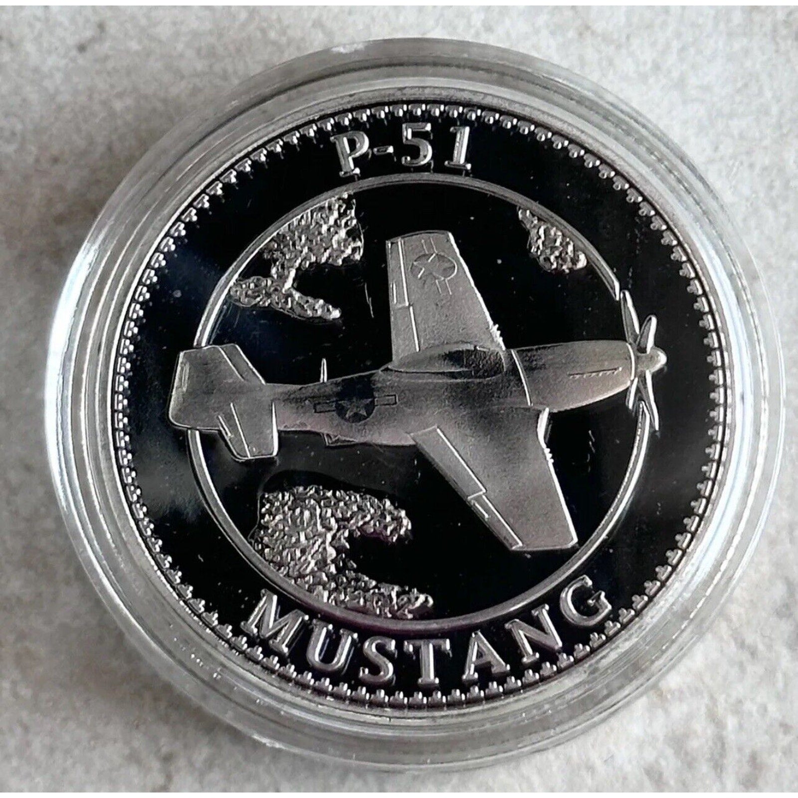 2pcs Army Rank Captain O-3 And AIR FORCES P-51 Aircarft Airplane CHALLENGE COINS