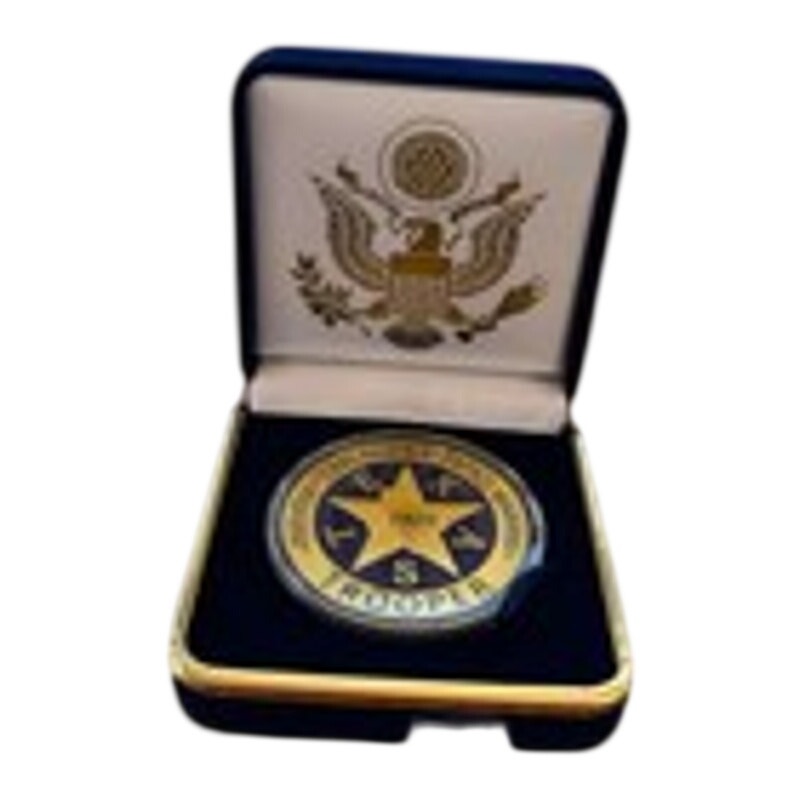 Department of Energy (DOE) Challenge Coin With Blue Velvet Case. Fast Shipping!