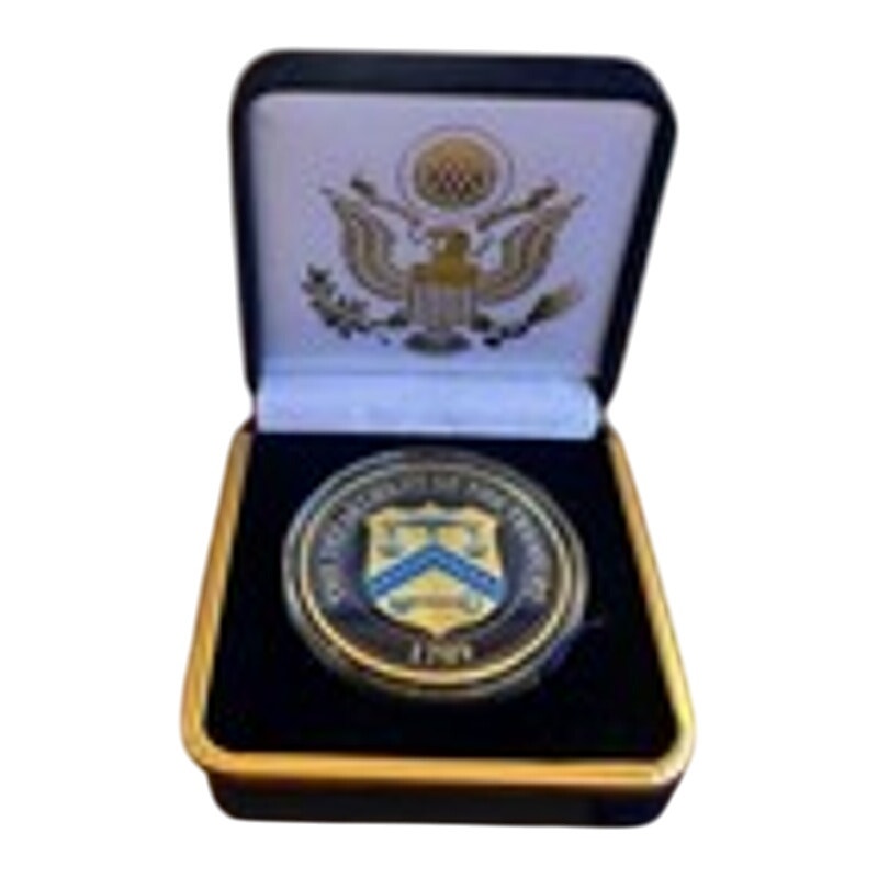 Department of Energy (DOE) Challenge Coin With Blue Velvet Case. Fast Shipping!