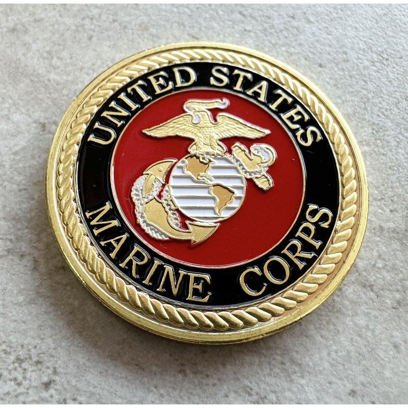 US MARINE CORPS " GUNNERY SERGEANT " Challenge Coin With Case