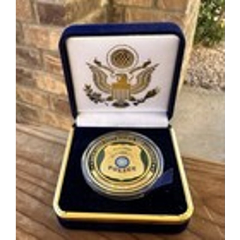 Department of Energy (DOE) Challenge Coin With Blue Velvet Case. Fast Shipping!