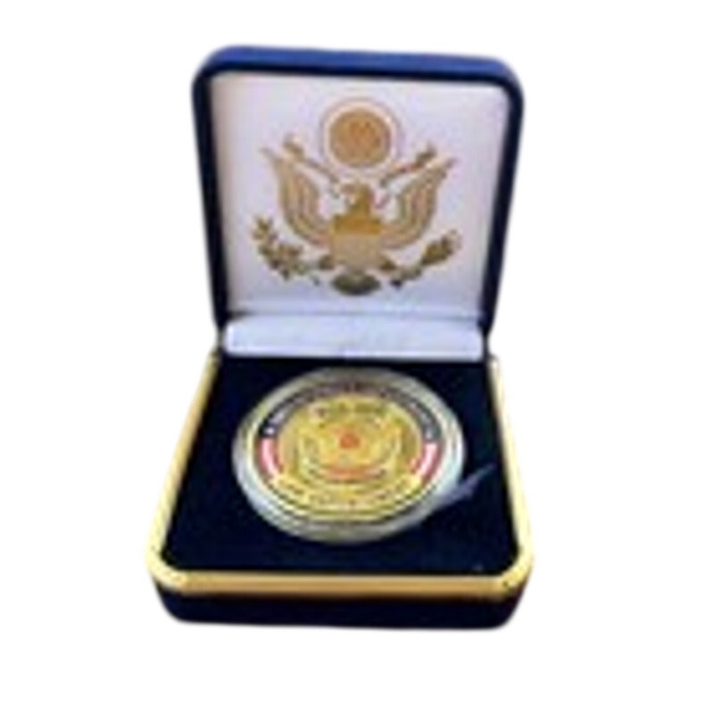 Department of Energy (DOE) Challenge Coin With Blue Velvet Case. Fast Shipping!