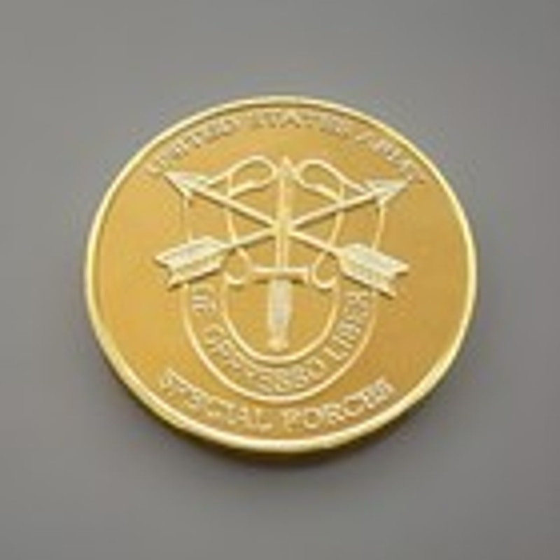 Department of Energy (DOE) Challenge Coin With Blue Velvet Case. Fast Shipping!
