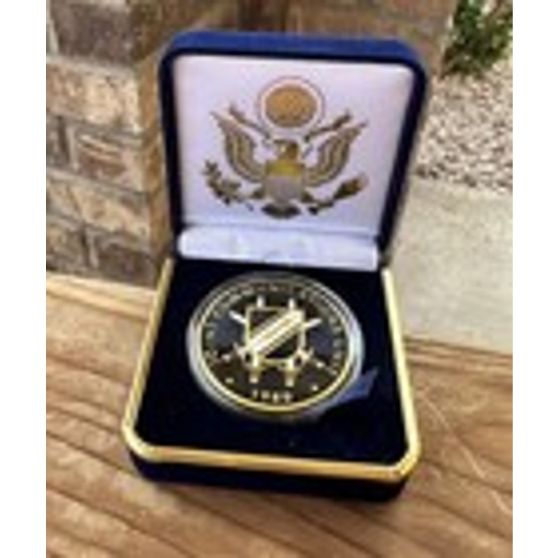 Department of Energy (DOE) Challenge Coin With Blue Velvet Case. Fast Shipping!
