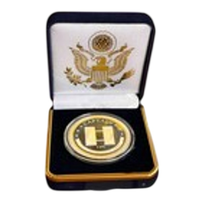Department of Energy (DOE) Challenge Coin With Blue Velvet Case. Fast Shipping!
