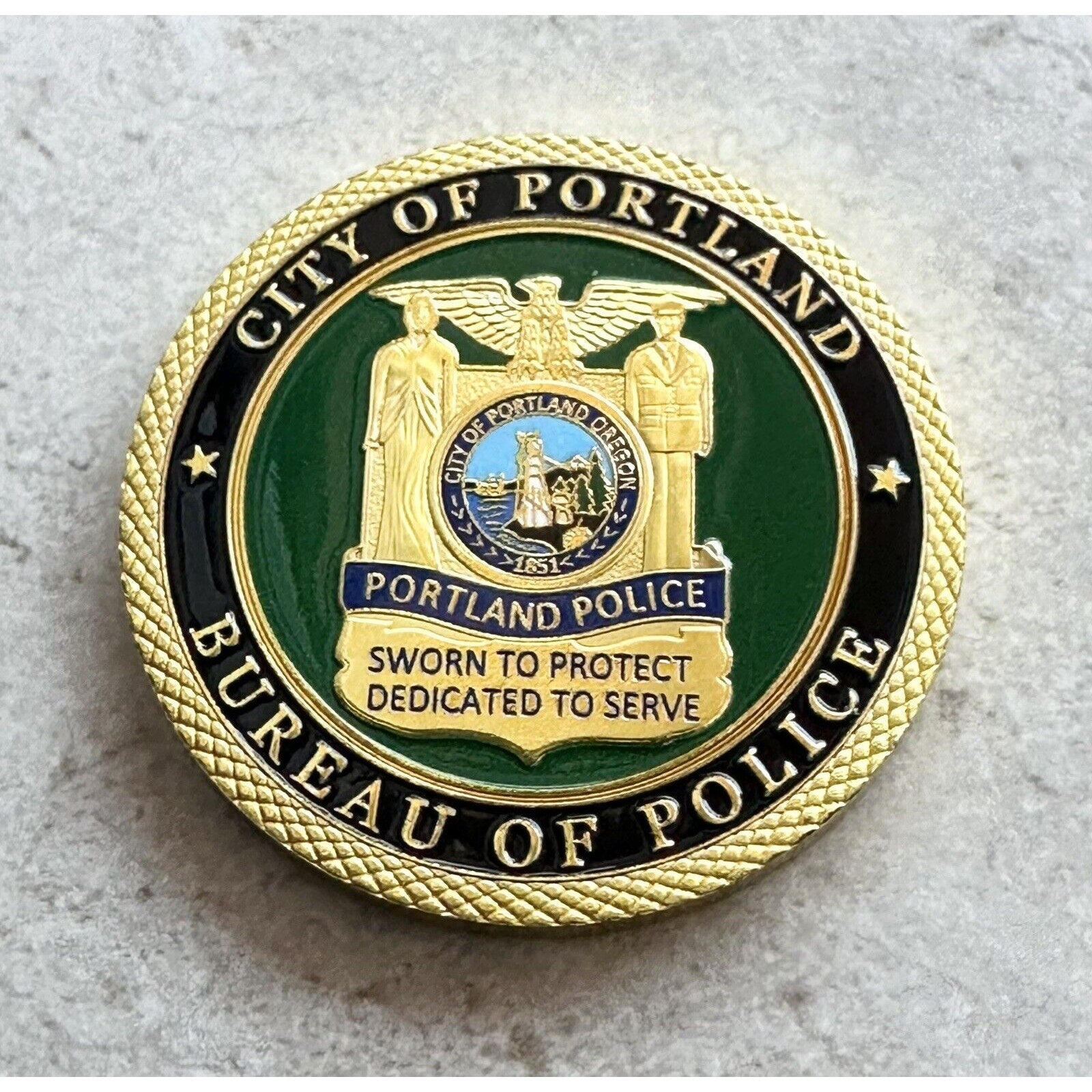 City of Portland Police Dept Challenge Coin With Display Case
