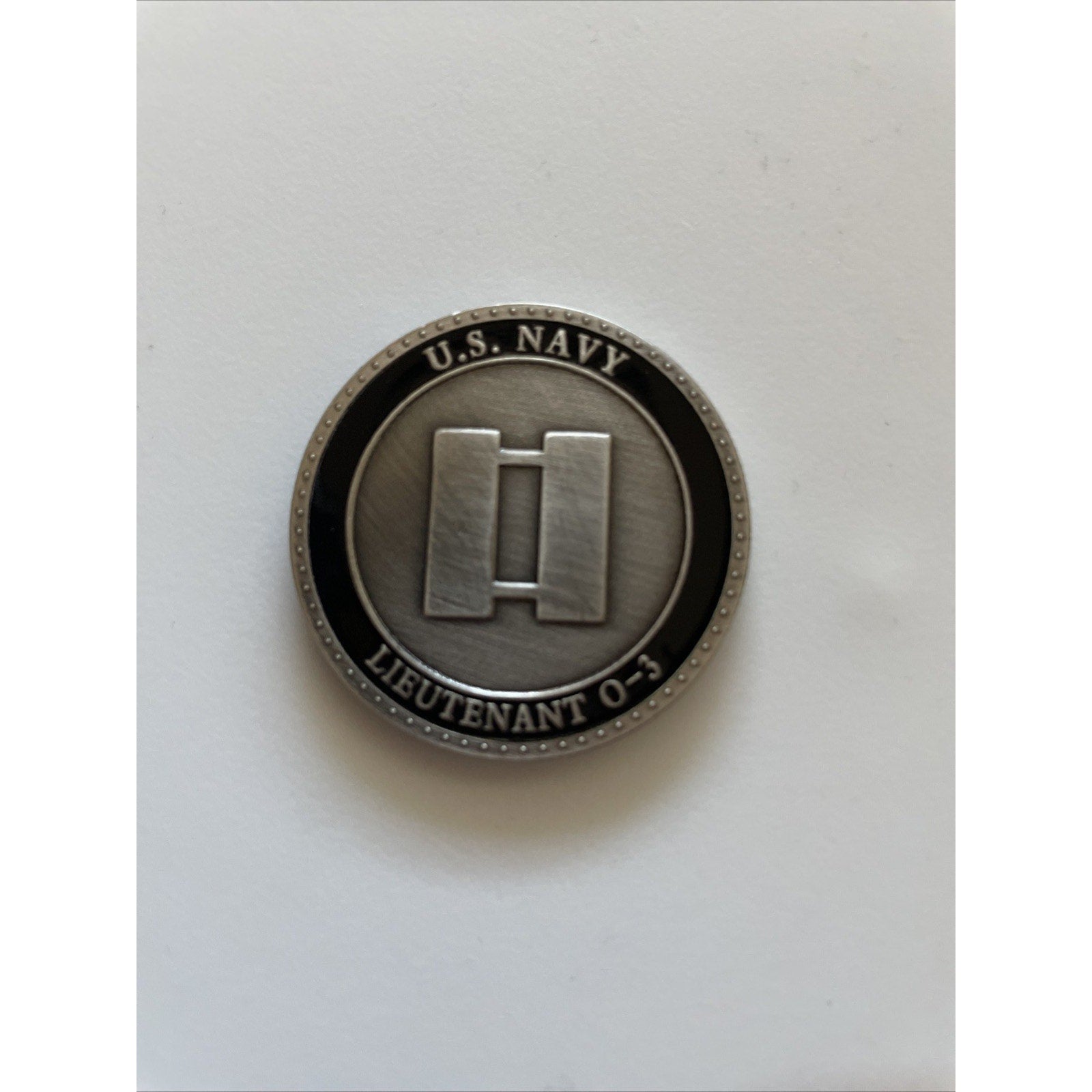 Us Navy Lieutenant 0-3 Officer Rank Coin w/ American Flag Case
