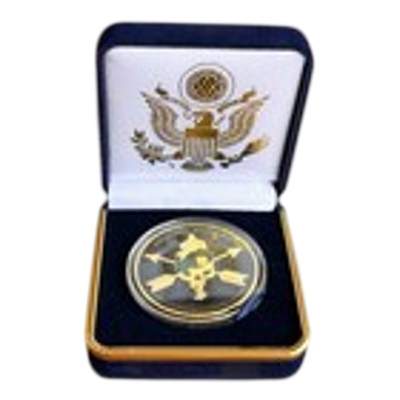Department of Energy (DOE) Challenge Coin With Blue Velvet Case. Fast Shipping!