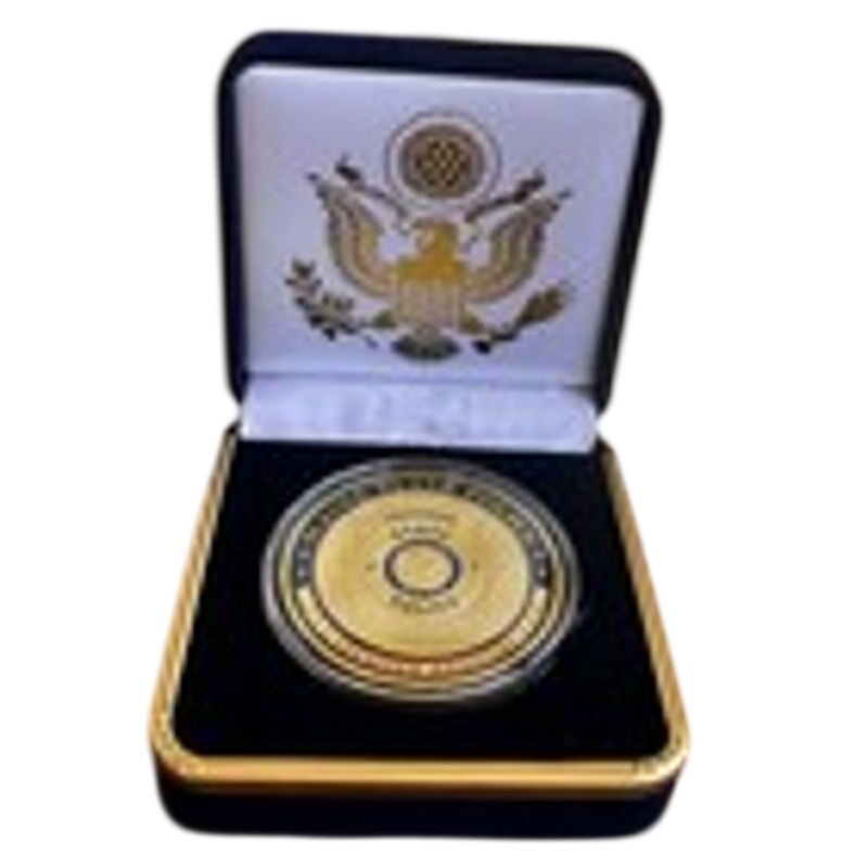 Department of Energy (DOE) Challenge Coin With Blue Velvet Case. Fast Shipping!
