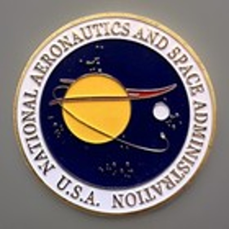 Department of Energy (DOE) Challenge Coin With Blue Velvet Case. Fast Shipping!