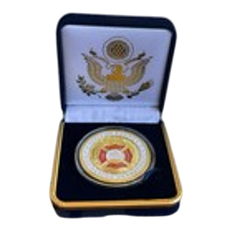 Department of Energy (DOE) Challenge Coin With Blue Velvet Case. Fast Shipping!