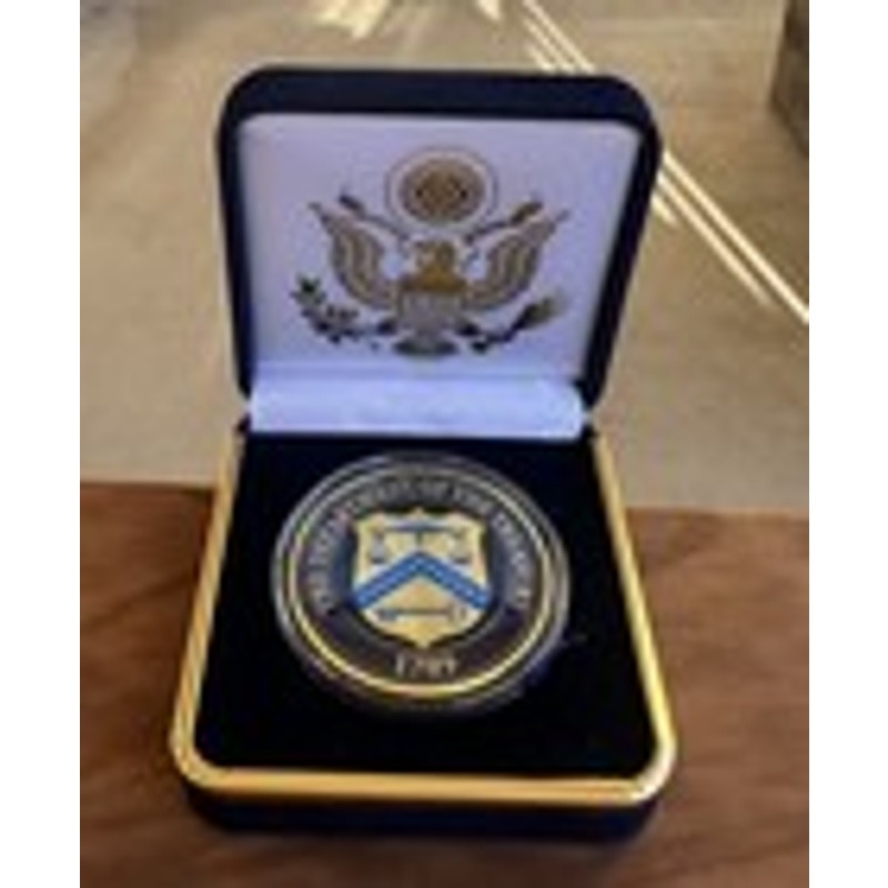 Department of Energy (DOE) Challenge Coin With Blue Velvet Case. Fast Shipping!