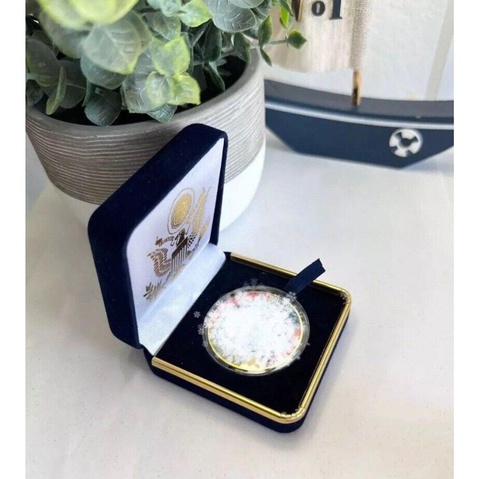 United States Coast Guard Veteran Department Of Defense Presidential Gift Box