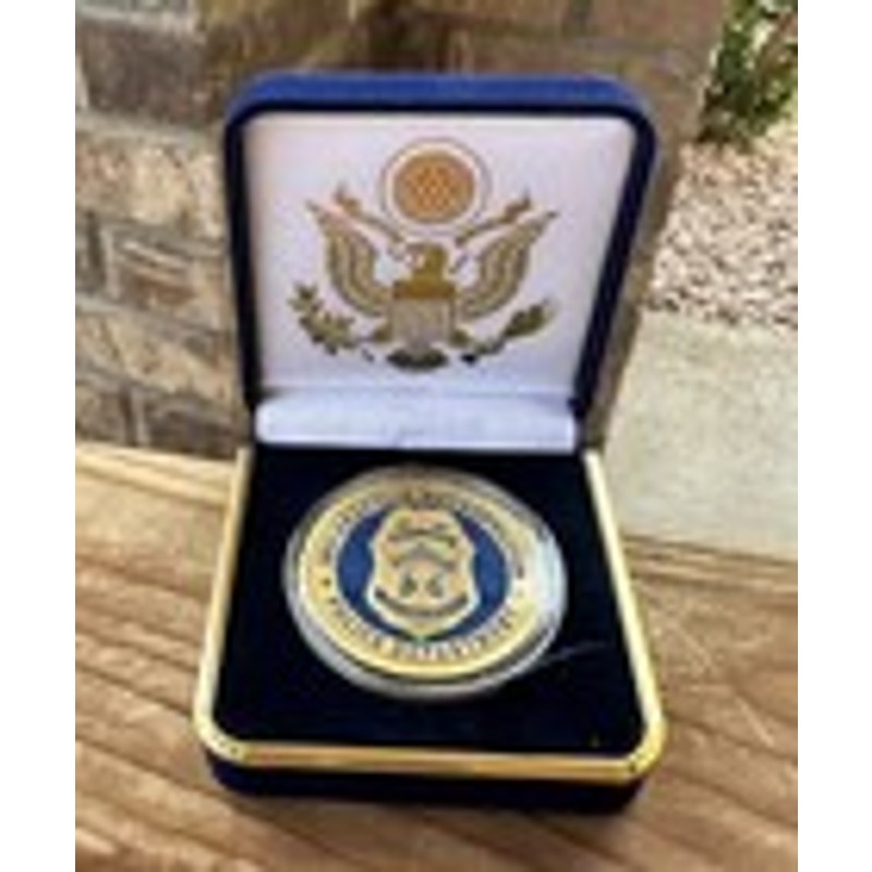Department of Energy (DOE) Challenge Coin With Blue Velvet Case. Fast Shipping!